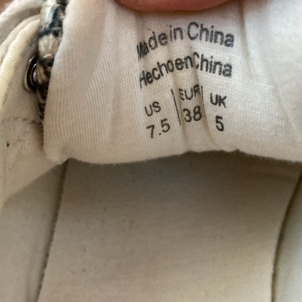 Aldo Python Print Sneakers Size 7.5 Ultra Comfy - image 5